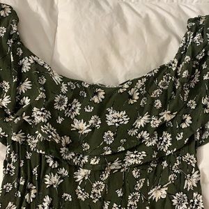 Floral green dress with ruffles